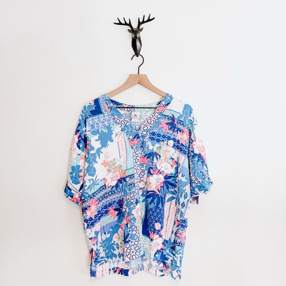 Natori Women's Blue/Pink Floral Blouse Size Large